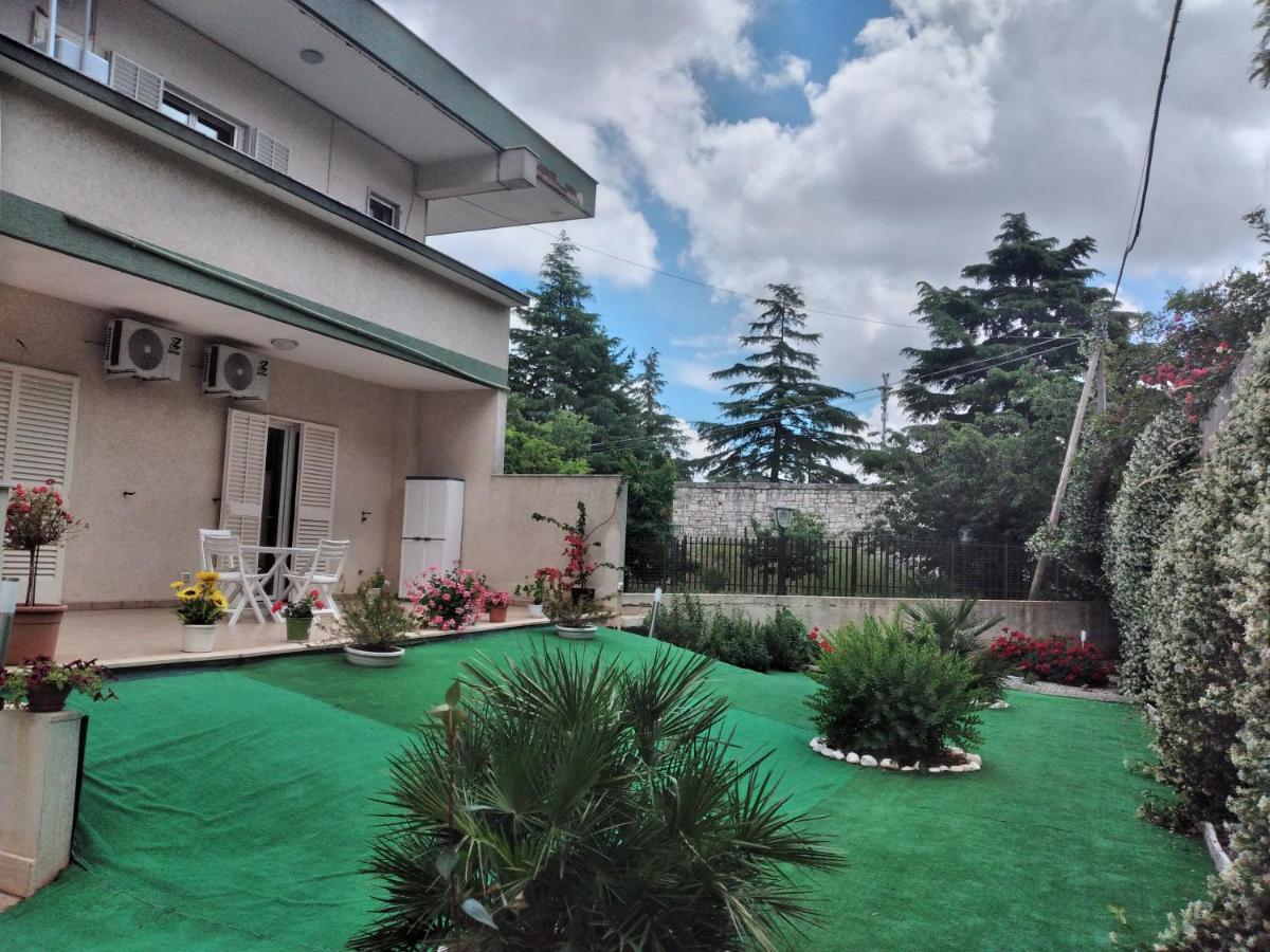 Casa Di Tina Otel Castellana Grotte Dış mekan fotoğraf